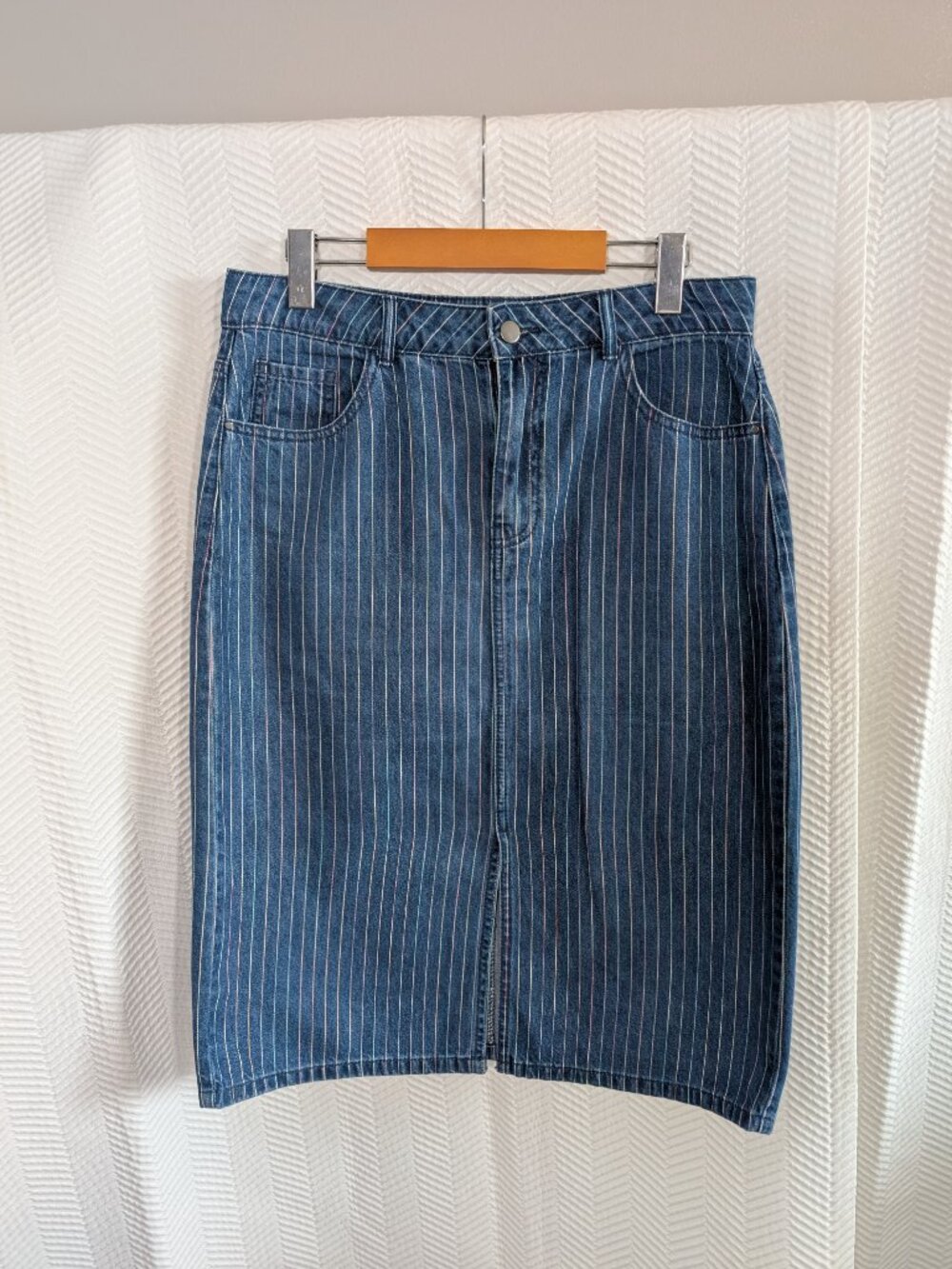 TU Denim by Tu Blue Jean Pencil Skirt With Pastel Rainbow Pin Stripes Size 12